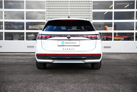 Volkswagen Passat Variant 1.5 eTSI 150 7DSG R-Line Business