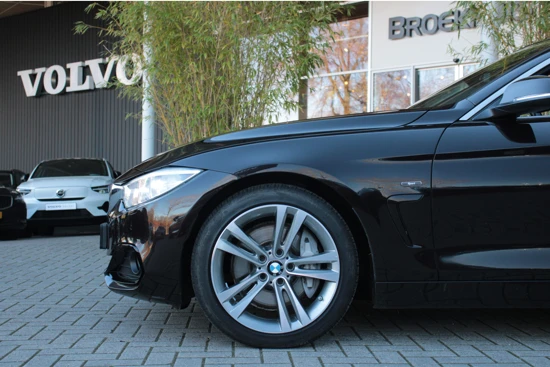 BMW 4 Serie Cabrio 435i 306pk Automaat High Executive | Camera | Stoelverwarming | Stoelen elektrisch | Head-up display | DAB