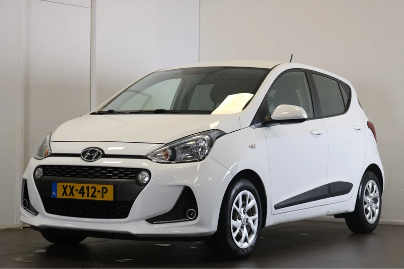 Hyundai i10 1.0i 66PK Comfort Smart Navigator