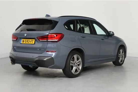 BMW X1 sDrive18i High Executive | M Sport | Adaptive Cruise | Led | Keyless | Camera | Elektr achterklep | Stoelverwarming | Sportstoel