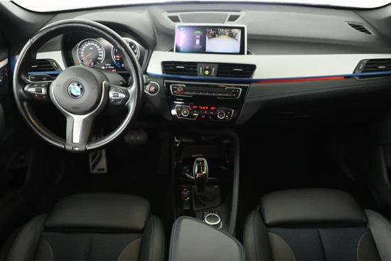 BMW X1 sDrive18i High Executive | M Sport | Adaptive Cruise | Led | Keyless | Camera | Elektr achterklep | Stoelverwarming | Sportstoel