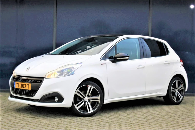 Peugeot 208 1.2 110PK GT-line | Panoramadak | Camera | Navigatie | Cruise & Climate C. | Bluetooth | Touchscreen | 16" Lichtmet