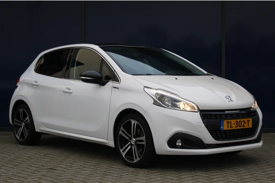 Peugeot 208 1.2 110PK GT-line | Pano | CAM | Navi | Cruise & Climate C. | Bluetooth | Touchscreen | 16" Lichtmet