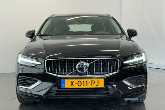 Volvo V60 T6 Recharge AWD Core Bright | Park Assist Pack |