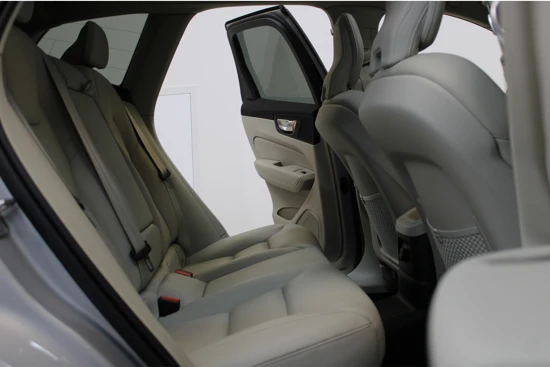 Volvo XC60 T6 350PK Long Range AWD Inscription | 360º Camera | Head Up Display | Adapt Led | Pilot Ass | Panoramadak