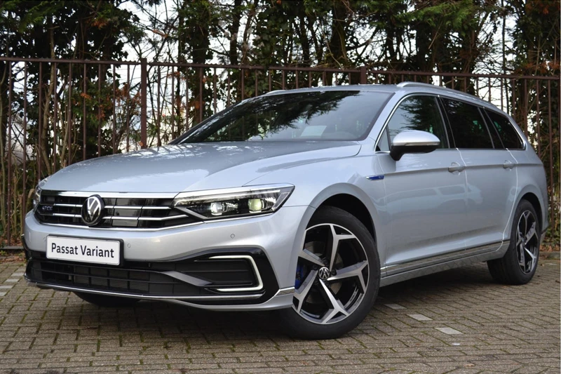 Volkswagen Passat Variant 1.4 TSI eHybrid 218 6DSG GTE Business