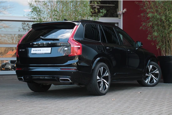 Volvo XC90 T8 Recharge AWD R-Design | Luchtvering | Harman/Kardon | Schuifdak | Adaptive Cruise | Trekhaak | 360 Camera