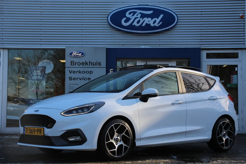 Ford Fiesta 1.5EB ST-3 200PK | PANODAK | DEALER OH! | CAMERA | WINTERPACK | BLIS | NAVI | CLIMA | CRUISE | BTW-AUTO! | PARKEERSENSOREN