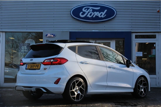 Ford Fiesta 1.5EB ST-3 200PK | PANODAK | DEALER OH! | CAMERA | WINTERPACK | BLIS | NAVI | CLIMA | CRUISE | BTW-AUTO! | PARKEERSENSOREN