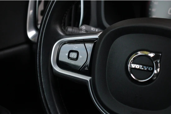Volvo V60 T6 AWD Recharge Momentum Pro | Leder | Trekhaak | Stoel + Stuurverwarming | Trekhaak