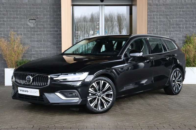 Volvo V60 B4 Mild Hybrid Plus Bright | Trekhaak | 360° Camera | Harman Kardon | Adaptieve Cruise Control | Pilot Assist | Standkachel met