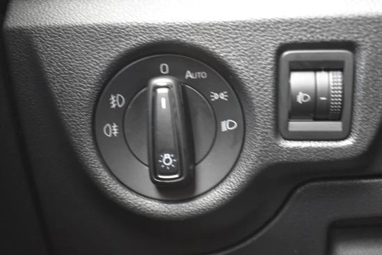 Škoda Scala 1.0 TSI 116pk Ambition | 1e eigenaar | 100% dealeronderhouden | Cruise control | Navigatie via app | Led koplamp | Parkeersensor