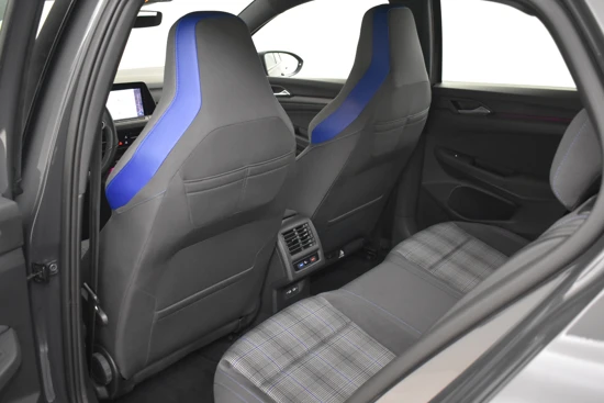 Volkswagen Golf 1.4 eHybrid GTE 245pk PHEV | Adaptief cruise control | Full led koplampen | Navigatie | App connect | DAB radio | Parkeersensore
