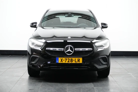 Mercedes-Benz GLA 200 Business Line | Navigatie | Camera | 18" wielen |