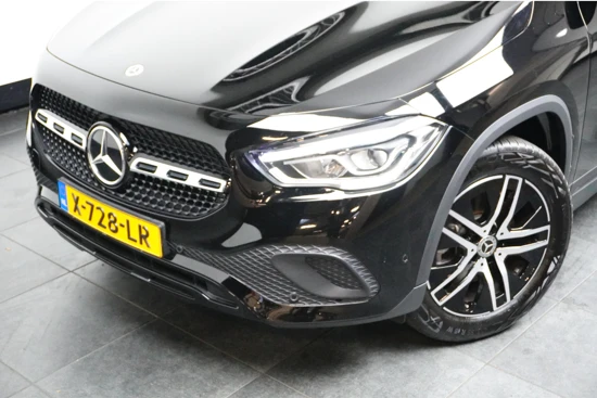 Mercedes-Benz GLA 200 Business Line | Navigatie | Camera | 18" wielen |