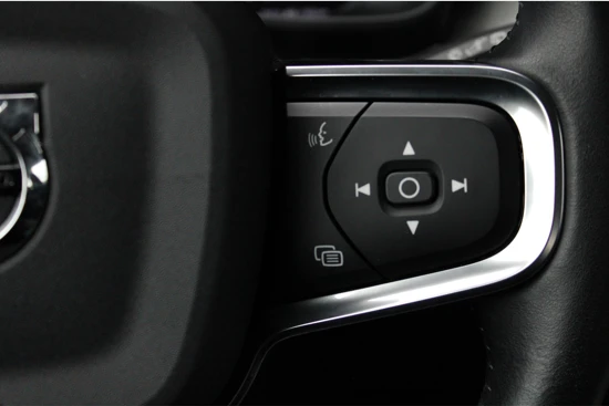 Volvo XC40 T4 Recharge Inscription | Leder | Camera | Cruise Control | CarPlay | Keyless | Elektrische Achterklep