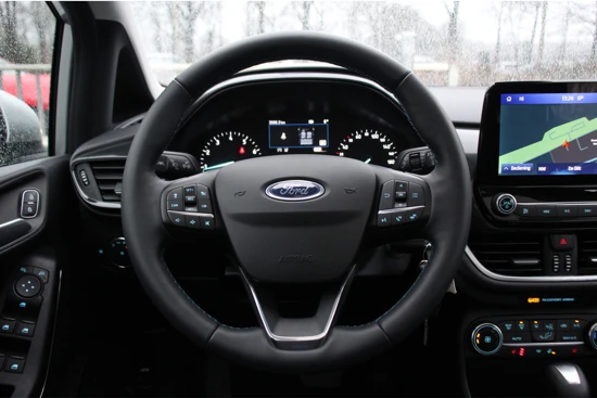 Ford Fiesta 1.0EB HYBRID ACTIVE X AUTOMAAT | NIEUWSTAAT! | PANODAK | NAVI | CAMERA | CLIMA | WINTERPACK | ADAPT. CRUISE | AUTO. INPARKEREN |