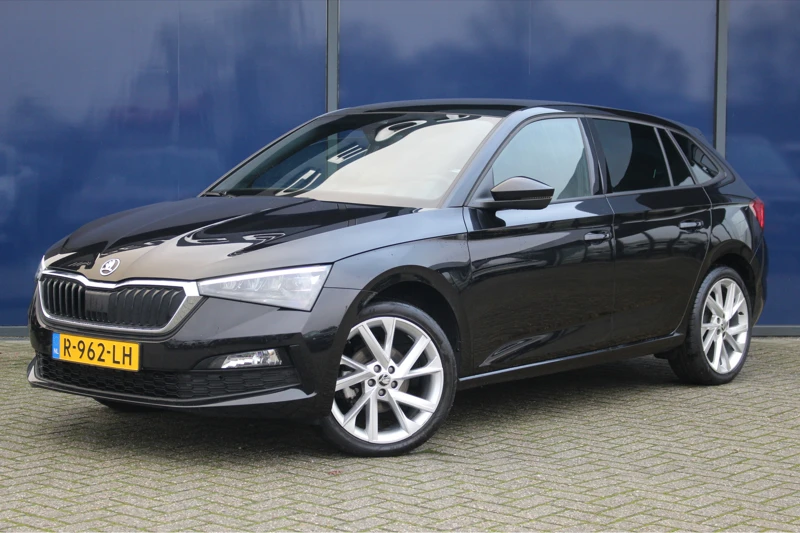 Škoda Scala 1.0 TSI 110PK Sport Business | Panoramadak | Navi | Camera | 18"lmv | Climate & Cruise C. | Alcantara |