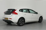 Volvo V40 2.0 T2 Kinetic | Trekhaak | Navigatie | Climate Control | Parkeersensoren | Complete historie | Lichtmetalen velgen