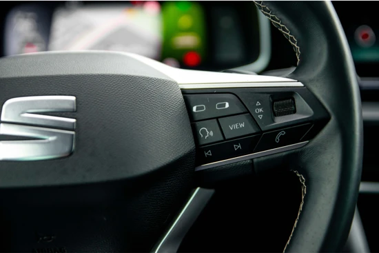 SEAT Leon Style Business Intense 1.0 eTSI 110pk DSG | Navigatie | Carplay | Parkeersensoren