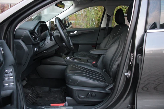 Ford Kuga 2.5 PHEV 225 pk Vignale | Trekhaak | Adaptieve Cruise met stuurhulp | BLIS | Bang & Olufsen Audio | Memory stoel | Head-Up Displ
