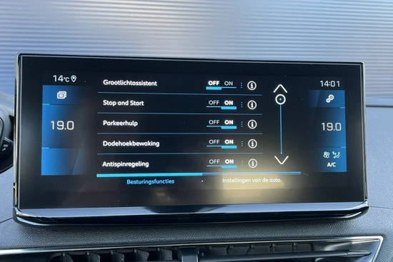 Peugeot 3008 1.2 130PK Allure | Camera | Navigatie | Stoelverwarming | LED | Apple/Android Carplay | 18" Lichtmetaal | Cruise | Climate Contr