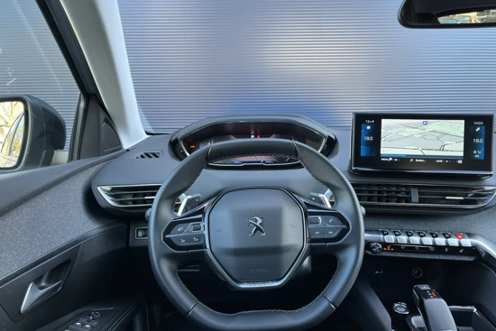 Peugeot 3008 1.2 130PK Allure | Camera | Navigatie | Stoelverwarming | LED | Apple/Android Carplay | 18" Lichtmetaal | Cruise | Climate Contr