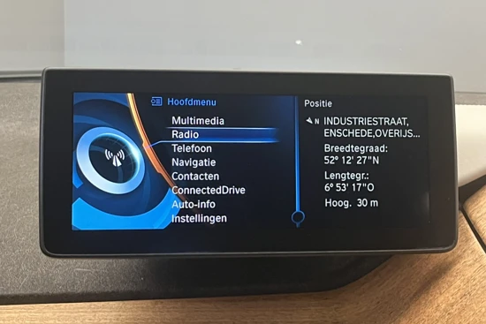 BMW i3 Basis Comfort 22 kWh | Panorama Dak | Stoelverwarming | LED | Stof/Leder | 19" Lichtmetaal |