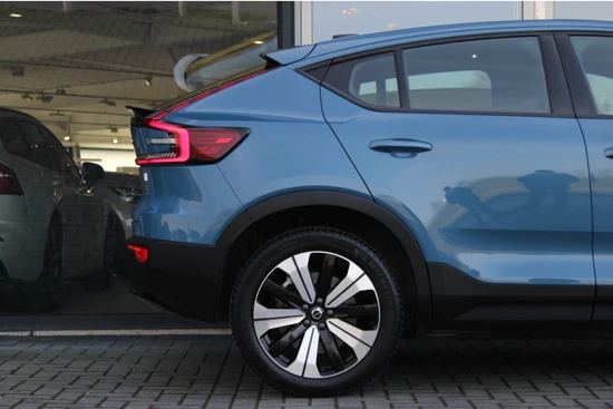 Volvo C40 Recharge Single Motor Plus | 69KW/H | Warmtepomp | Adaptive Cruise | Keyless | Stuur/stoelverwarming | Camera