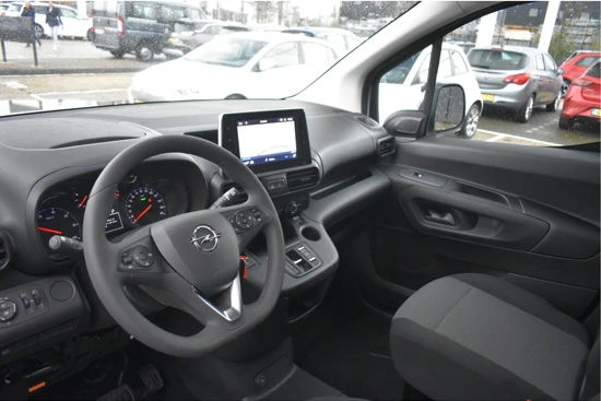 Opel Combo Electric 136 L1 50kWh | Imperiaal | Trekhaak | Vloer+wand