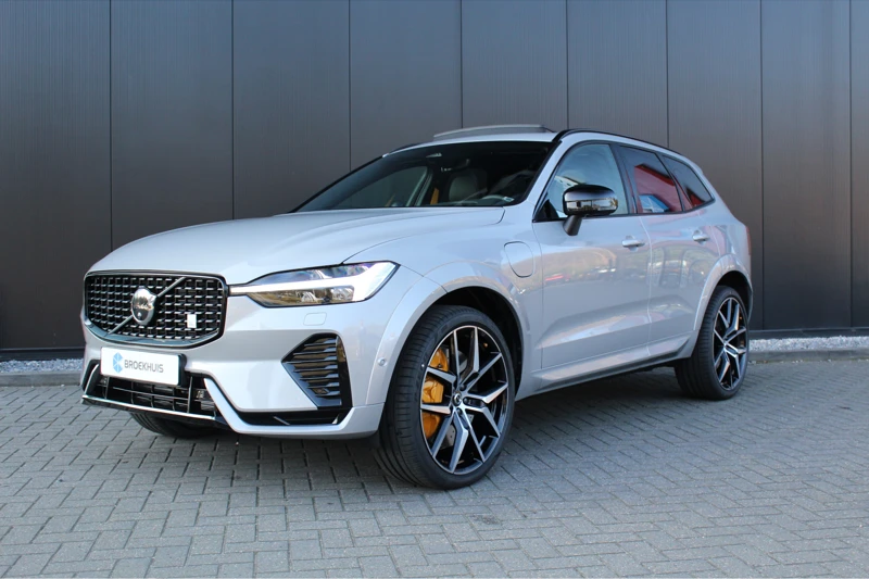 Volvo XC60 T8 AWD Polestar Engineered | inclusief 3 jaar gratis onderhoud en twee jaar garantie | Long Range | Bowers & Wilkins | Head-up |