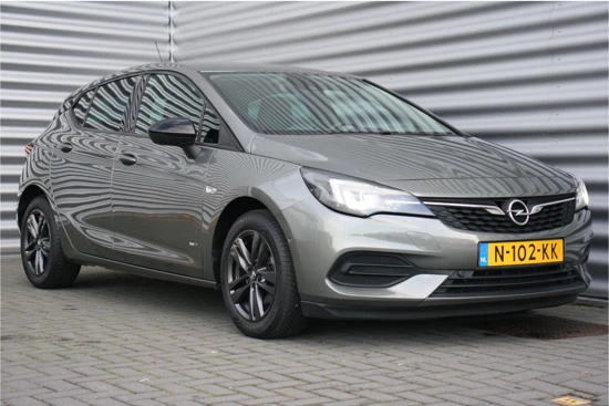 Opel Astra 1.2 TURBO 110PK DESIGN & TECH / NAVI / LEDER / CLIMA / LED / PDC / AGR / 16" LMV / CAMERA / BLUETOOTH / CRUISECONTROL / 1E EIGEN