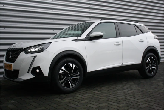 Peugeot 2008 1.2 PURETECH 100PK ALLURE PACK / NAVI / LEDER / CLIMA / LED / PDC / 17" LMV / CAMERA / KEYLESS / TREKHAAK / ORG. NL. / CRUISECON