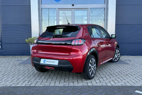 Peugeot e-208 EV Active Pack 50 kWh | Parkeersensoren achter | Navigatie | Cruise Control | Airco | Carplay