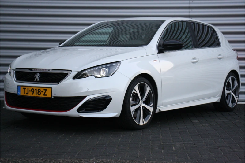 Peugeot 308 1.6 TURBO 250PK 5-DRS GTI / NAVI / LEDER / CLIMA / PDC / 18" BI-COLOR / UNIEK / CAMERA / KEYLESS / FULL-LED / ALCANTARA / WINTER