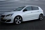 Peugeot 308 1.6 TURBO 250PK 5-DRS GTI / NAVI / LEDER / CLIMA / PDC / 18" BI-COLOR / UNIEK / CAMERA / KEYLESS / FULL-LED / ALCANTARA / WINTER