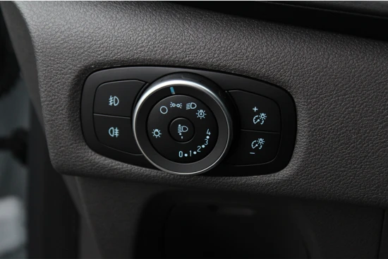 Ford Transit Custom 300 2.0 TDCI L2H1 Sport | Automaat | Camera | Half-Leder | Stoel- en voorruitverwarming | Apple Carplay/Android Auto |