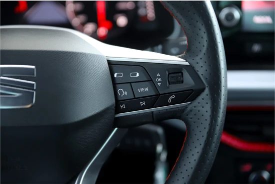 SEAT Arona 1.0 TSI FR Business Connect | Carplay | Virtual cockpit | Camera | Stoelverwarming