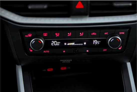 SEAT Arona 1.0 TSI Style Business Connect | Virtual Cockpit | Carplay | Stoelverwarming