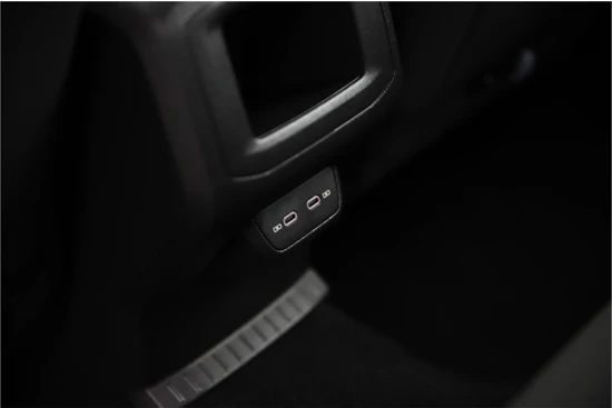 Volkswagen T-Cross Life 1.0 TSI 110 pk | Camera | Navigatie | Carplay | Stoelverwarming