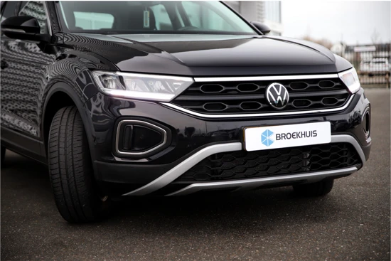 Volkswagen T-Roc Life 1.0 TSI 110 pk | Navigatie | Carplay | Camera | Cruise control | Airco