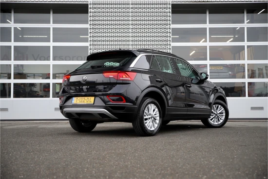 Volkswagen T-Roc Life 1.0 TSI 110 pk | Navigatie | Carplay | Camera | Cruise control | Airco