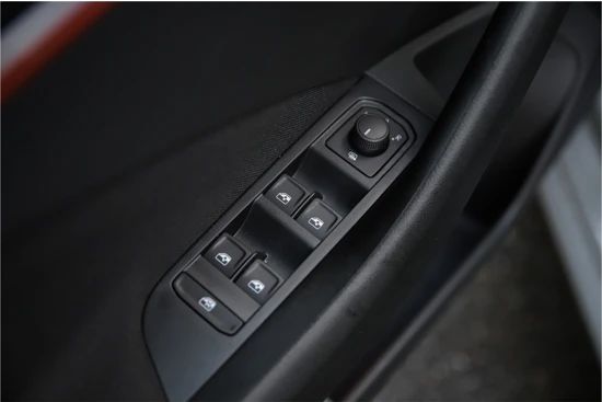 Škoda Scala 1.0 TSI Sport Business | Automaat | Carplay | Virtual cockpit | Panoramadak