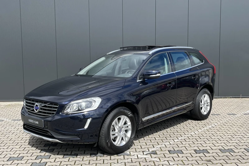 Volvo XC60 T5 Polar+ l Panoramadak l Trekhaak l Bi-Xenon | Leder l Elek. stoelen | Stoelverwarming