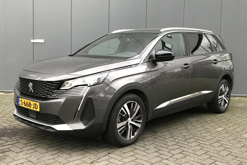 Peugeot 5008 130pk 7-pers Allure Automaat | Leder | Camera | Cruise control | Dodehoeksensor | Navigatie | Parkeersensoren Voor+Achter