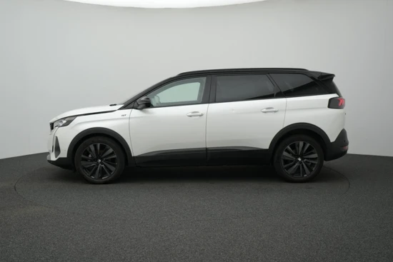 Peugeot 5008 1.2 130PK GT | Camera | Navigatie | Black Pack | 19" Lichtmetaal | Leder/Stof |