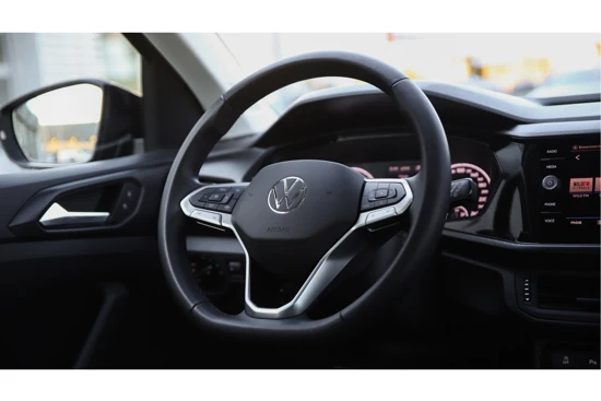 Volkswagen T-Cross Life 1.0 TSI 110 pk | Navigatie | Carplay | Camera | Stoelverwarming