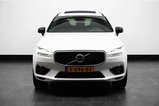 Volvo XC60 T8 Twin Engine R-Design | 21-inch | Panorama dak | Camera | BLIS | Adaptive Cruise | Trekhaak