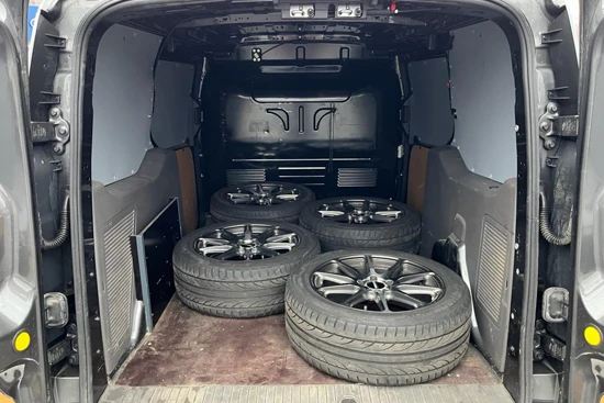 Ford Transit Connect L2 120PK Automaat Limited | Schuifdeur L+R | Achteruitrijcamera | Xenon | Winterset | Bearlock