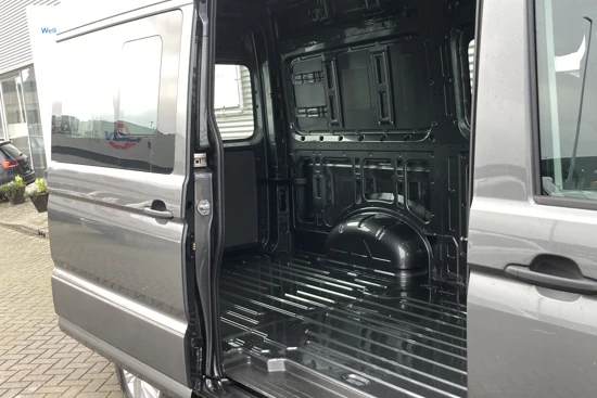 Volkswagen Crafter 35 | 140 pk | Automaat | Basis voor Invalide - Camper - Dubbele Cabine